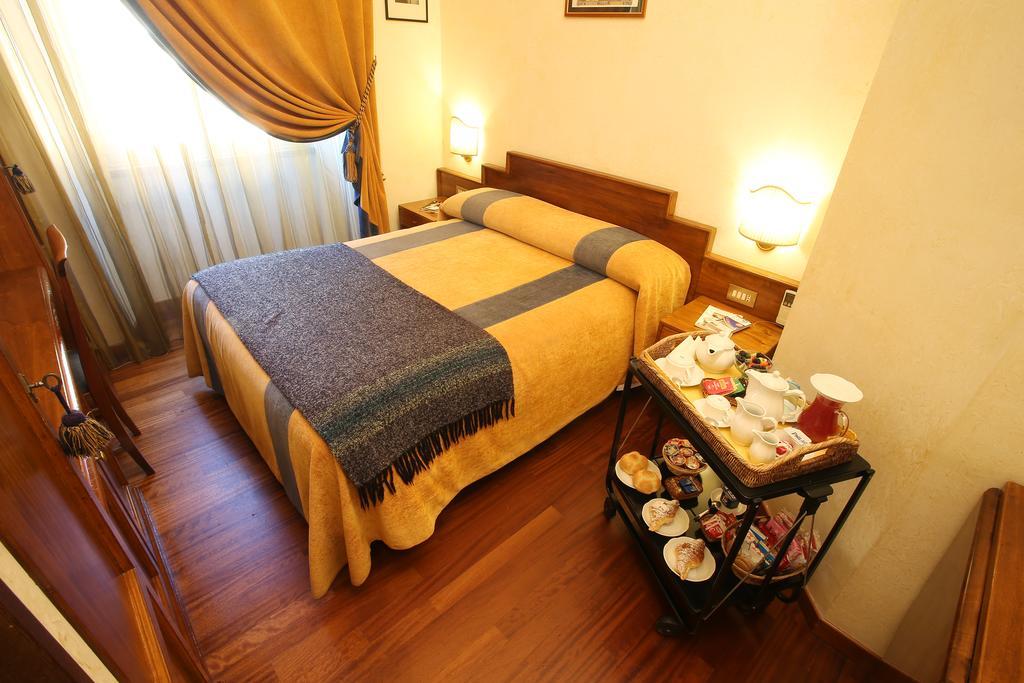 Al Colonnato Di San Pietro Bed and Breakfast Rom Eksteriør billede
