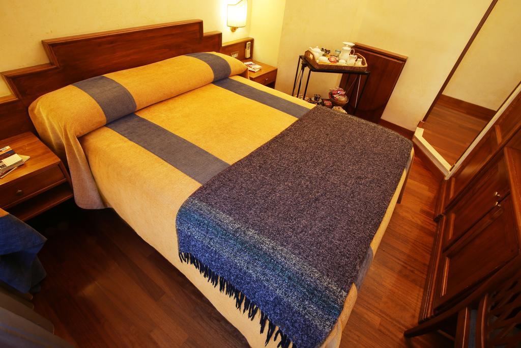 Al Colonnato Di San Pietro Bed and Breakfast Rom Eksteriør billede